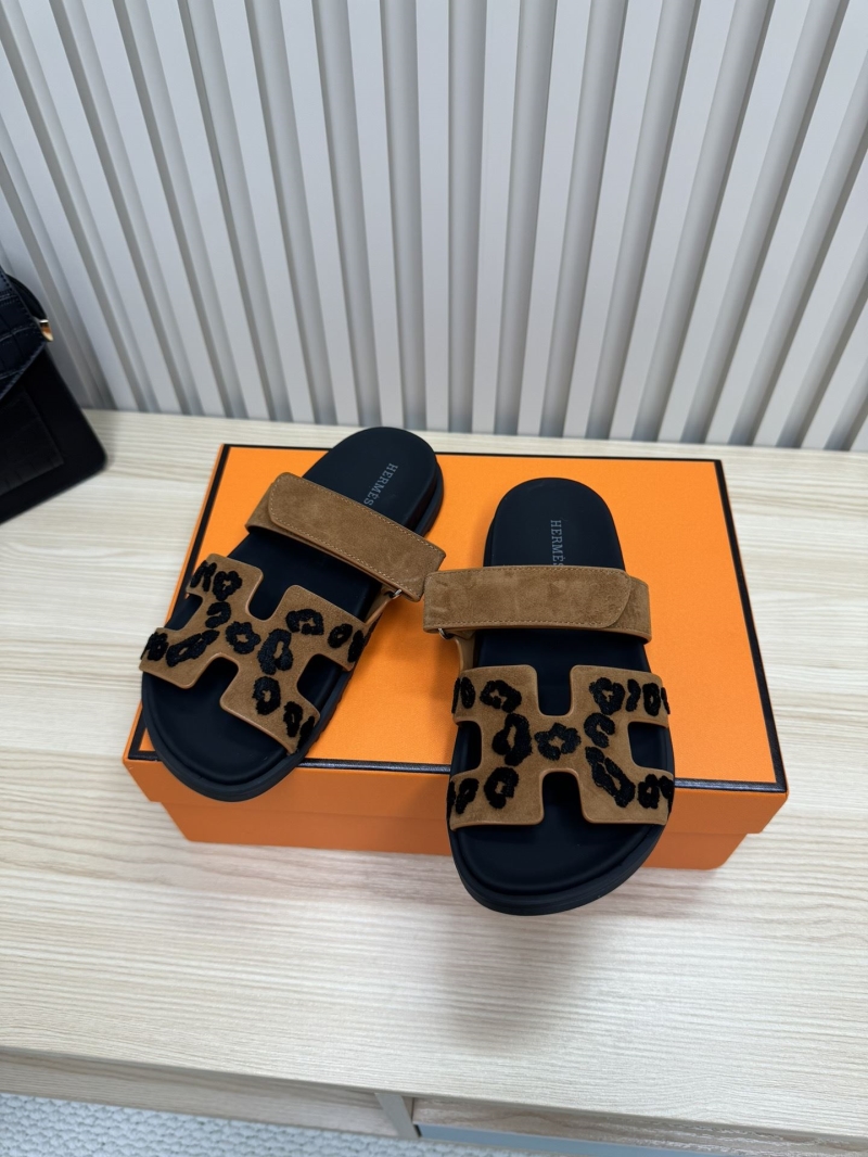 H**mes slippers